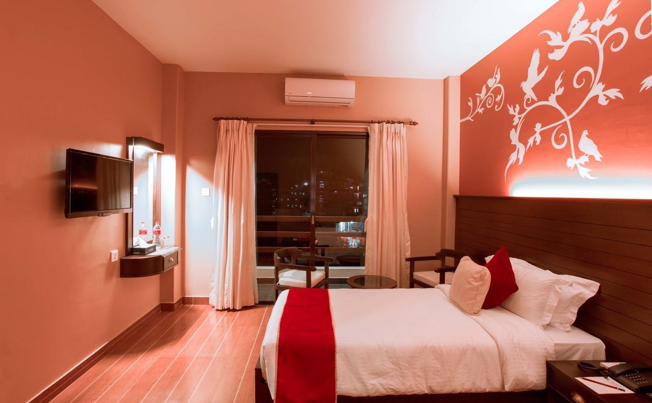 Hotel City Park Похара Екстериор снимка