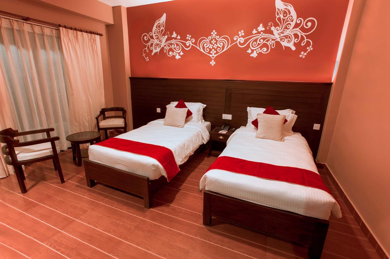 Hotel City Park Похара Екстериор снимка