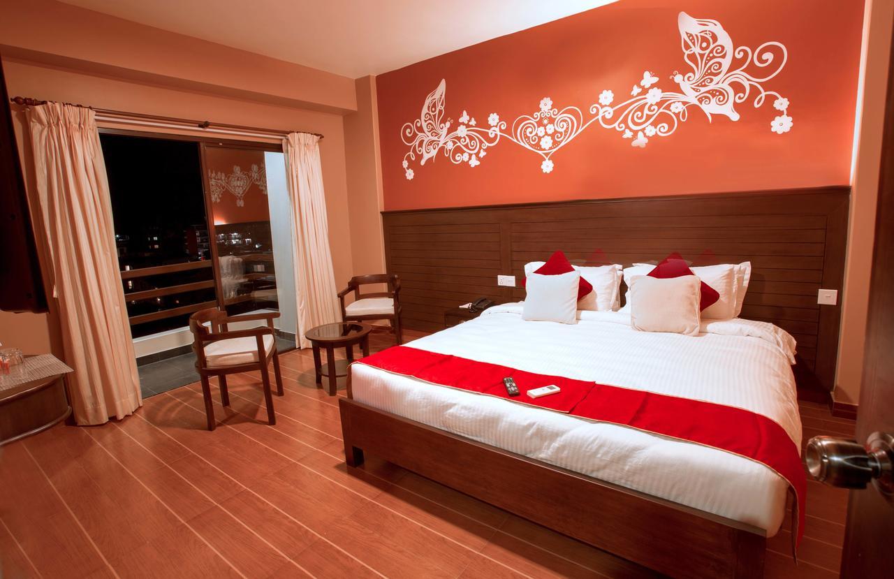 Hotel City Park Похара Екстериор снимка